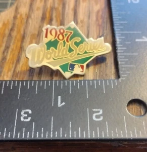 Vintage Minnesota Twins 1987 MLB World Series Champions Pin-back Pin - Picture 1 of 2