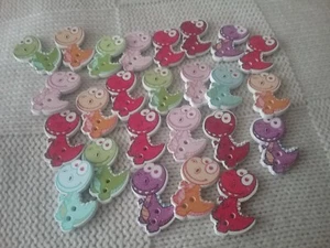 Knöpfe, DINOS, Holz , mehrfarbig, 15 X 30 mm, 25 Stück, ( K 154 ) - Bild 1 von 4