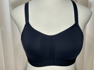 Cuddl Duds T Shirt Bra L Wireless Cross Back Convertible Black A562067 - Picture 1 of 7