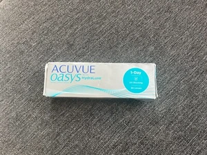 Acuvue Oasys HydraLuxe Tageslinsen - Bild 1 von 3