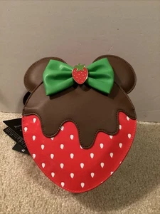 BOLSO BANDOLERA LOUNGEFLY DISNEY MINNIE MOUSE CHOCOLATE FRESA~ ETIQUETAS~ NUEVO~ - Imagen 1 de 8
