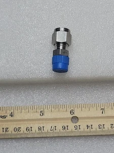 Superlok 1/4" Tube OD x 1/8" Mnpt 316ss Union Adapter Fitting SMC-4-2N 1 Qty - Picture 1 of 1