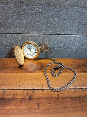 Reloj Bolsillo Watch It Diseño Águila en Estuche Frontal y Cara Necesita Batería Foto 1 de 4