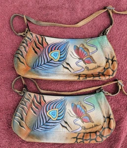 Bolso de hombro pequeño mariposa pavo real jadeado a mano Anuschka. - Imagen 1 de 9