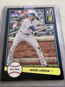 2016Donruss 1982 Design Black Border numbered 69/99 Jacob deGrom #D82-39