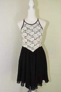 Dotti Lace Black and White Halter Dress Size 12 Party Cocktail Causal - Picture 1 of 7