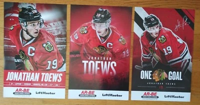 Chicago Blackhawks Jonathan Toews 11x17in Posters Lot of 3 - Imagem 1 de 2
