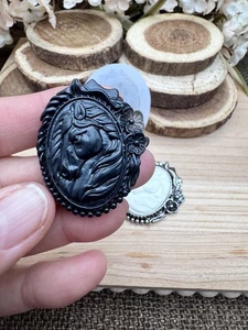 HORSE cameo-Pony-wild animals handmade silicone mold #2 for crafts - Picture 1 of 8