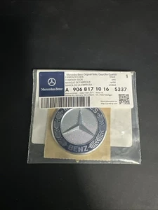 Mercedes Benz azul y plata capó delantero plano emblema insignia AMG LAUREL OEM - Imagen 1 de 1