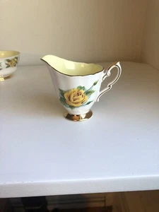 Paragon Royal Standard Harry Wheatcroft Yellow Roses Open Creamer - Picture 1 of 6