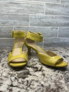 RARE Pelle Moda Berlin Peep Toe Kitten Heel Suede Women’s Size 8.5 - Picture 1 of 4