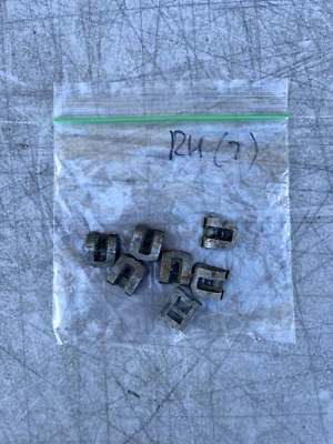 1998 MERCEDES-BENZ S320 W140 REAR BUMPER COVER UPPER MOLDING RETAINER CLIPS OEM - Image 1 of 4