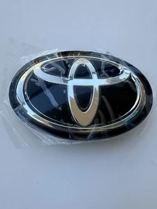 Toyota RAV 4 2019 2020 2021 Front Grille Emblem Logo Radar 53141-33130 33140 - Picture 1 of 7
