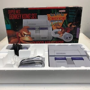 Consola de sistema Super Nintendo Donkey Kong Country SNES piezas faltantes ver fotos - Imagen 1 de 3