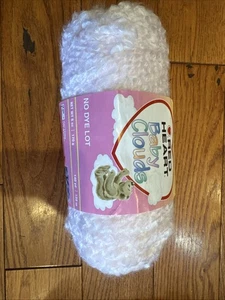 Red Heart BABY CLOUDS Yarn Pale PINK 6 oz Super Bulky 1 Skein - Picture 1 of 4