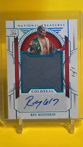 2024 Panini National Treasures WWE Colossal Patch Signature Rey Mysterio 1/1 - Bild 1 von 2