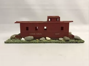 Lionel O Scale Caboose Turned into Trackside Structure - Picture 1 of 10