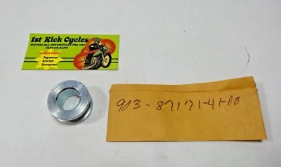 NUEVO DE LOTE YAMAHA DT1 DT2 MX250 DT3 RT1/MX RT2 DT400 XT500 RUEDA CUELLO DERECHO 90387-17141 Foto 1 de 3