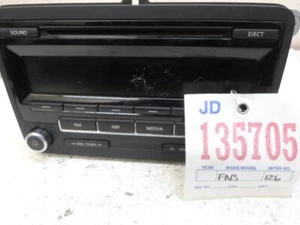 RADIO VOLKSWAGEN BEETLE 2012 2013 2014 1K0035164D AM FM STEREO CD OEM - Picture 1 of 5