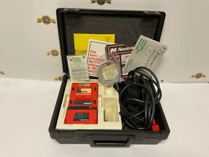 Neotronics Exotox Gas Monitor # 300-0177-16 unit & case but sorry no charger - Picture 1 of 17