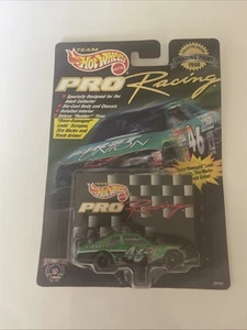 De colección Team Hot Wheels PRO Racing 1ª Edición 1998 Wally Dallenbach, JR #46 NASCAR - Imagen 1 de 2