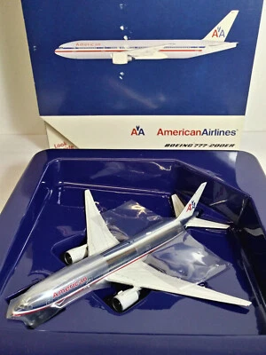 Gemini Jets 1:400 American Airlines B777-200ER – MINT Die-cast Chrome Livery - Immagine 1 di 4