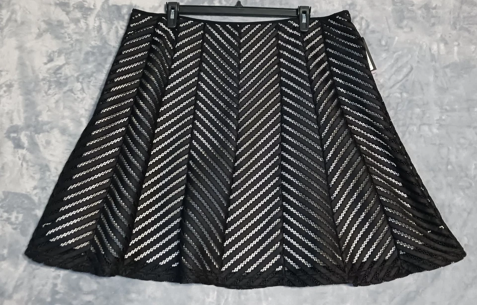 Worthington Skirt Womens 20W Black White Chevron Stripe A Line Plus Size New - Изображение 1 из 4