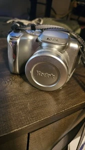Kodak Easyshare Z612 6.1 MP Digital Camera 10xOptical Zoom. no charger - Picture 1 of 6