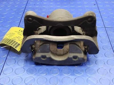 Conjunto de pinza de freno delantera de pistón único lado del conductor izquierdo Chrysler 200 15-17 Foto 1 de 4