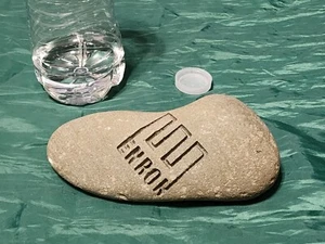 RARE ENRON Engraved Rock (1/4) - Excellence - Picture 1 of 5