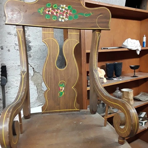HAND PAINTED AMISH CHILD'S ROCKER 46 YEARS OLD Cover
