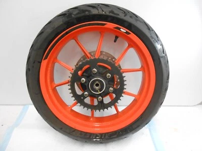 20 21 22 23 24 2023 KTM 200 (390) Duke BACK Llanta Neumático Rotor Piñón OEM Foto 1 de 4