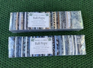 Lotto di 2 Confezioni Bali Pops 2,5" 100% Cotone Strisce Batik by Hoffman Tessuto - Foto 1 di 3