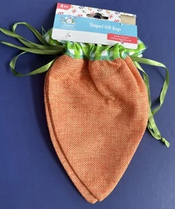 ๐ฅ CUTE!! 2-PK FABRIC CARROT-SHAPED DRAW STRING GIFT OR TREAT BAGS NEW! ๐ฅ - Picture 1 of 5