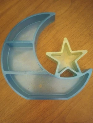 Moon Shelf Foto 1 de 2