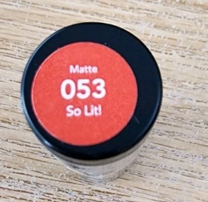 Revlon Super Lustrous Matte Lipstick So Lit #053 - Picture 1 of 2