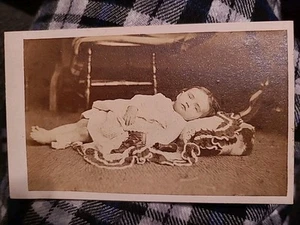 Antique Post Mortem Young Child Photo By Von Nieda & Coombs York PA - Picture 1 of 2