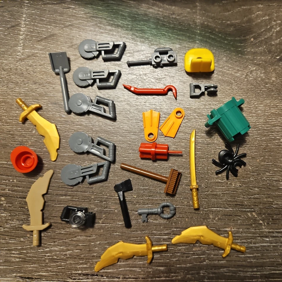 Лот из 25 Lego аксессуары инструменты полиции города ninjago artic лыж замок детали лот 3 - Изображение 1 из 1