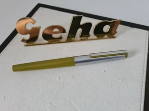 Geha 714 futura pluma estilográfica plástico verde/acero inoxidable vintage RARA - Imagen 1 de 4