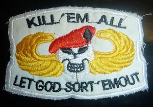 KILL EM ALL - LET GOD SORT EM OUT - Parche - BOINAS ROJAS MACV - Guerra de Vietnam - 2381 - Imagen 1 de 2