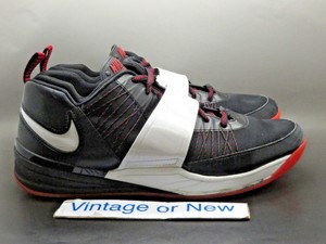 nike zoom revis