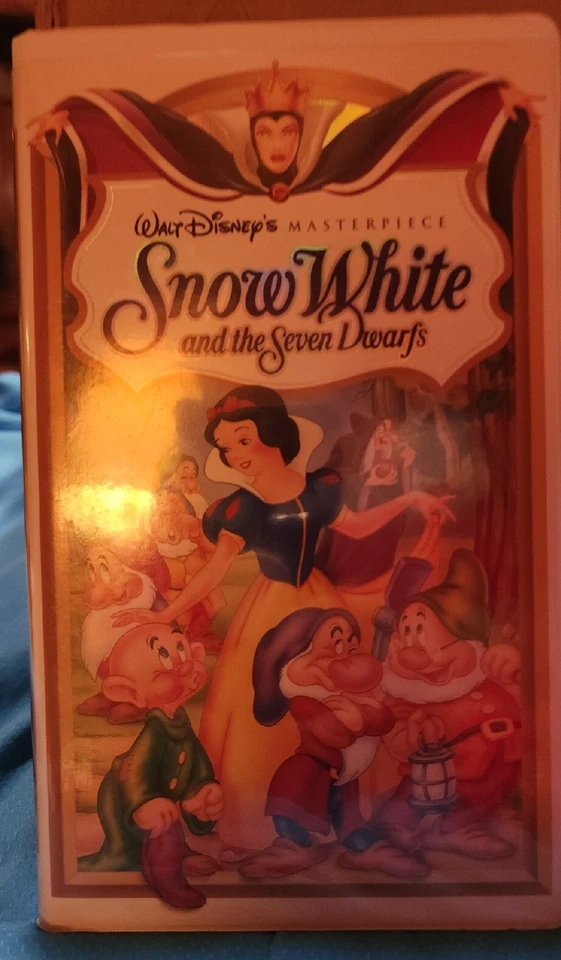 1994 RARE SNOW WHITE AND THE SEVEN DWARFS Walt Disney's Masterpiece Collection - Image 1 of 3