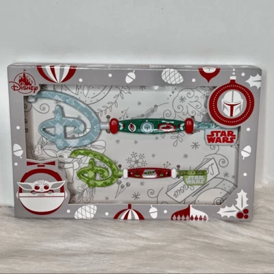 Juego de llaves festivas Star Wars The Mandalorian nuevo en caja Disney Store Foto 1 de 4