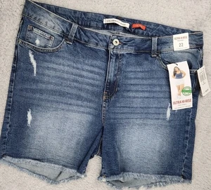 Celebrity Pink Womens Rebel Ultra High Rise Denim Shorts Sz 22 Frayed Hem NWT - Picture 1 of 13