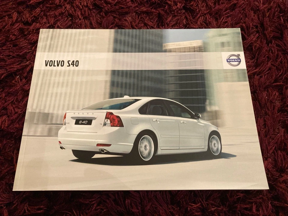 Volvo S40 Brochure 2009, UK Issue, Nov 2008 - Image 1 of 1