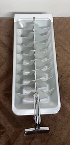 Vintage “Unbranded” Slice Cube Tray Metal Silver Aluminum ~ Tested / Works GRT - Picture 1 of 7