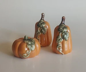 3 Kürbis Keramik Salz & Pfefferstreuer Herbst Ernte Halloween Saisonale Deko - Bild 1 von 6
