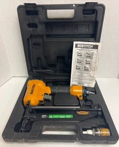 Clavadora compacta BOSTITCH SB-1664FN 70-100 PSI calibre 16 acabado recto - Imagen 1 de 9