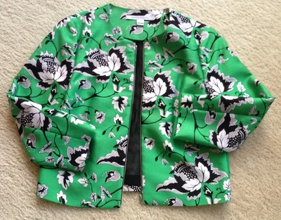 Blazer Diane von Furstenberg verde estampa floral cropped preto branco 6 - Imagem 1 de 4