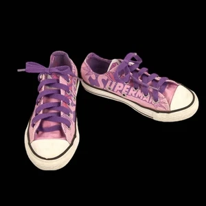 CONVERSE Chuck Taylor All-Star Youth Sz 11 Pink Purple Superman Low Top Shoes - Picture 1 of 9